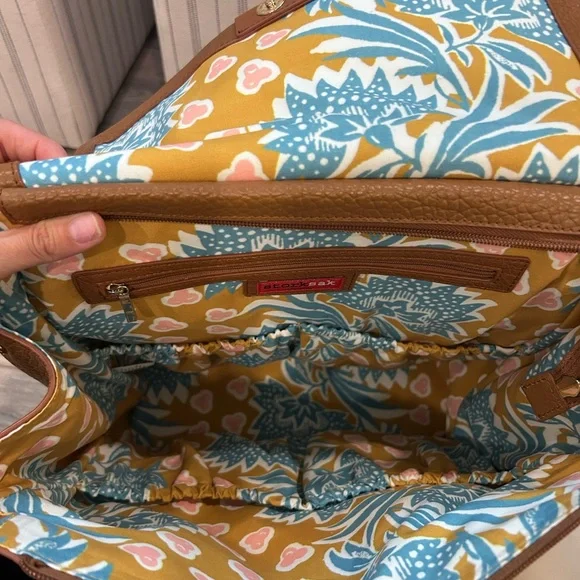 Storksac St. James leather diaper backpack - Picture 11 of 11